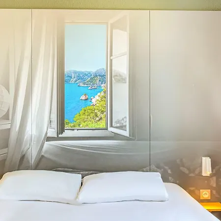 De Provence Hotel